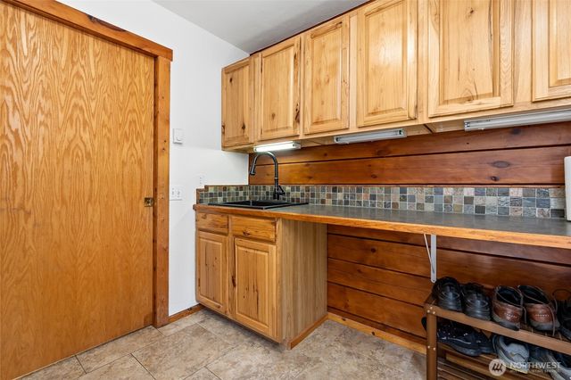 1350 E Webb Hill Road, Union, WA 98592