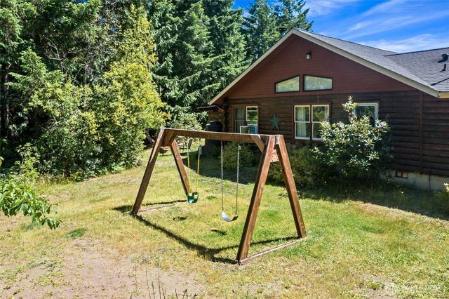1350 E Webb Hill Road, Union, WA 98592