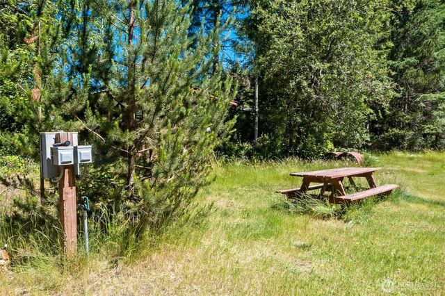 1350 E Webb Hill Road, Union, WA 98592