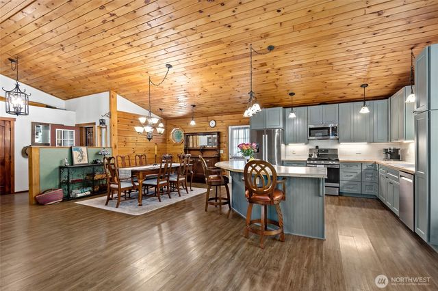 1350 E Webb Hill Road, Union, WA 98592