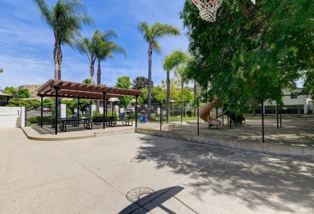 6470 Bell Bluff Ave, San Diego, CA 92119