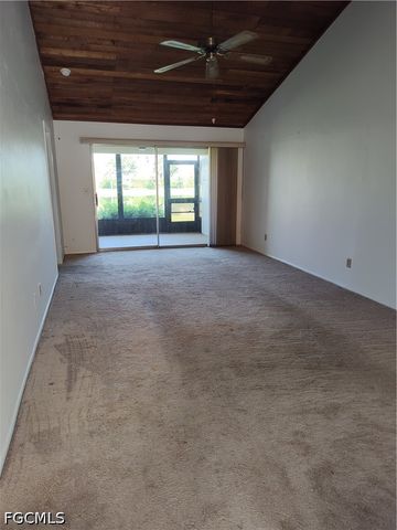 9395 Lennex LN W 9395, Fort Myers, FL 33919