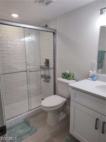 9395 Lennex LN W 9395, Fort Myers, FL 33919