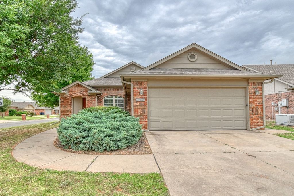 13300 SW 2nd Terrace, Yukon, OK 73099