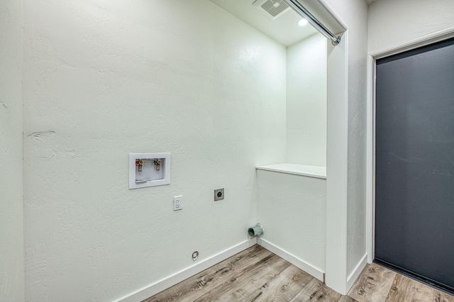 2528 16th Avenue, Kingsburg, CA 93631