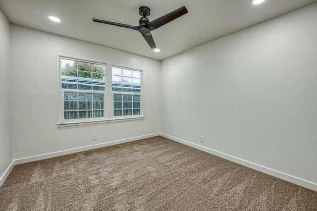 2528 16th Avenue, Kingsburg, CA 93631