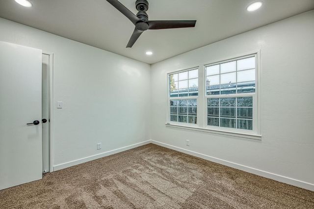 2528 16th Avenue, Kingsburg, CA 93631