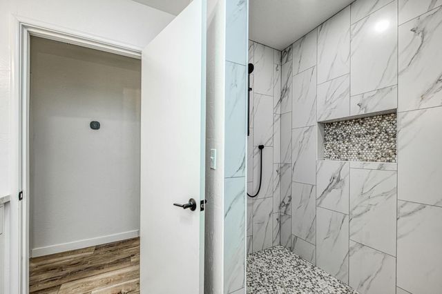 2528 16th Avenue, Kingsburg, CA 93631