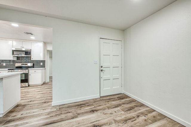 2528 16th Avenue, Kingsburg, CA 93631