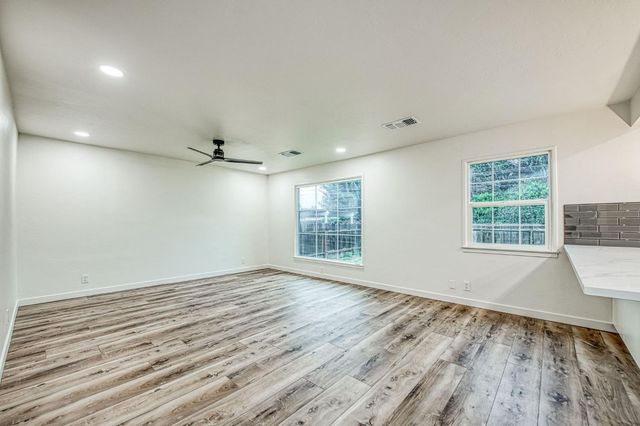 2528 16th Avenue, Kingsburg, CA 93631