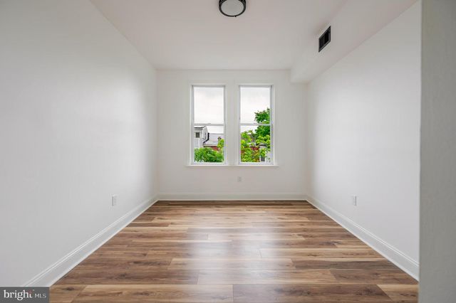 1339 OAK ST NW, Washington, DC 20010
