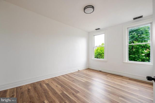 1339 OAK ST NW, Washington, DC 20010