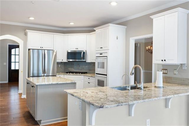 1170 Parkview Lane NW, Kennesaw, GA 30152
