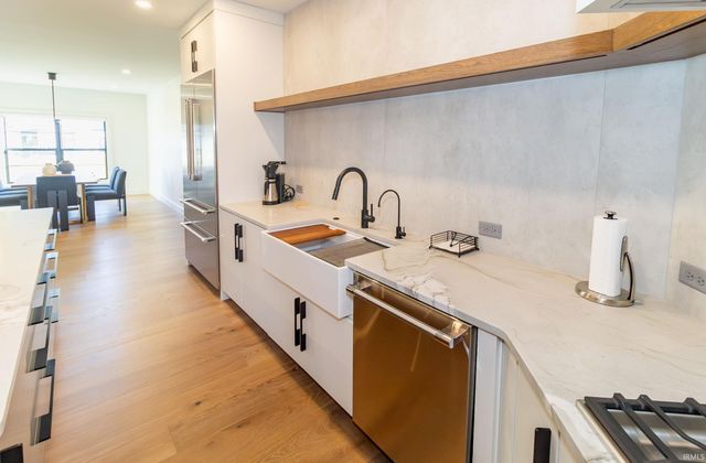 2065 Chadwick Drive, Newburgh, IN 47630