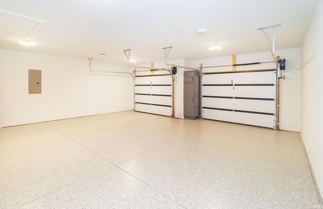 2065 Chadwick Drive, Newburgh, IN 47630