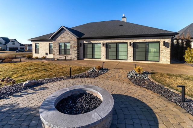 2065 Chadwick Drive, Newburgh, IN 47630