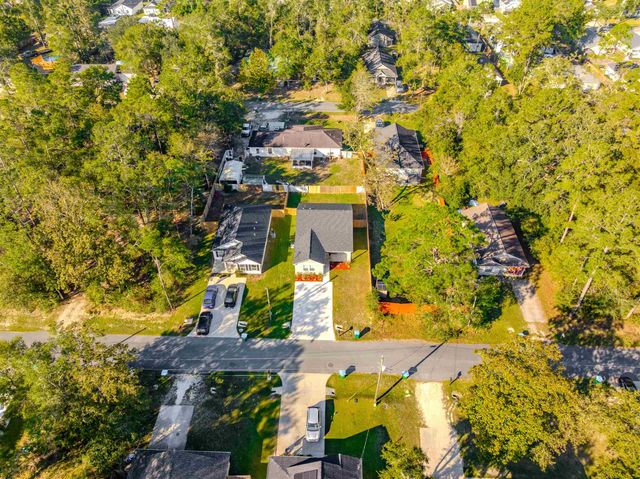 122 Ted Lott Lane, Crawfordville, FL 32327