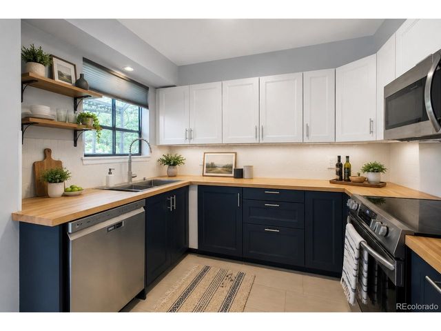 4049 S Richfield Way, Aurora, CO 80013