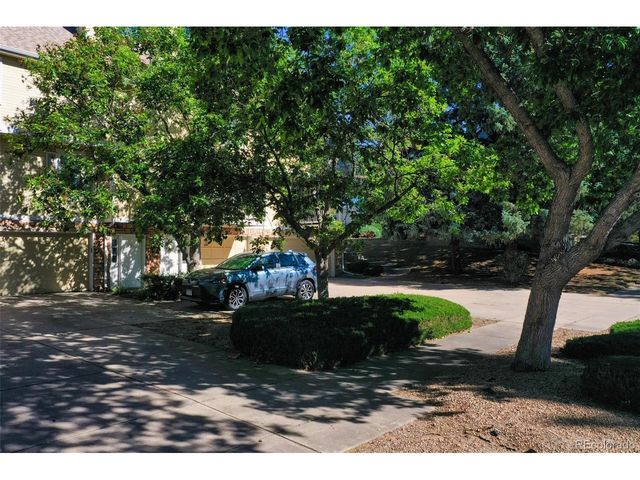 4049 S Richfield Way, Aurora, CO 80013