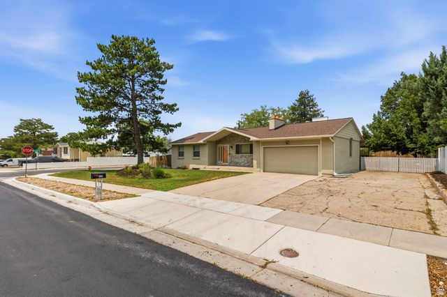 2693 E TEAL WAY, Sandy, UT 84093