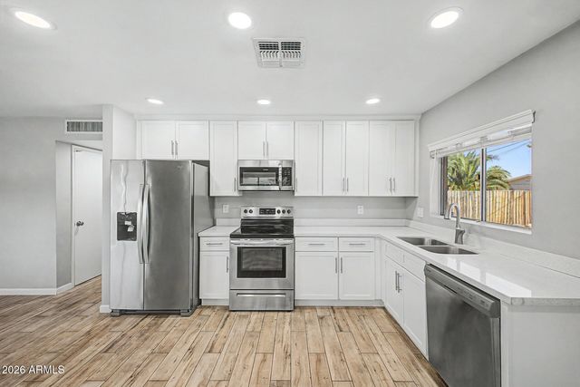3217 E PERSHING Avenue, Phoenix, AZ 85032