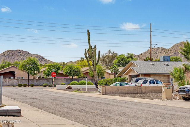 3217 E PERSHING Avenue, Phoenix, AZ 85032