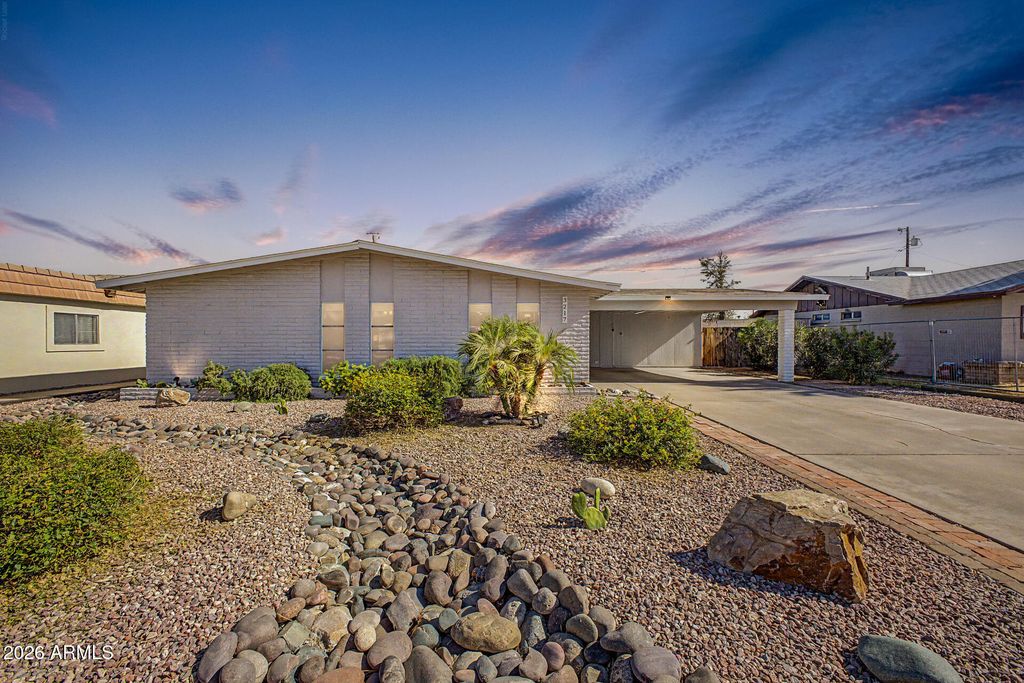 3217 E PERSHING Avenue, Phoenix, AZ 85032