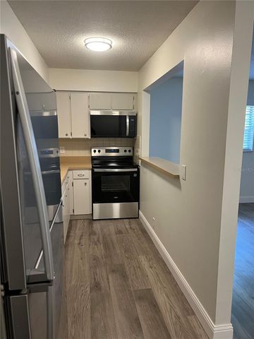 4916 16TH STREET, Zephyrhills, FL 33542