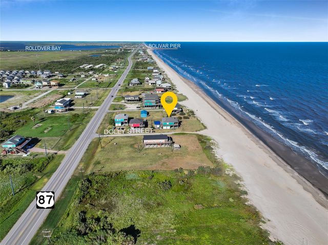 986 Dolly Street, Gilchrist, TX 77617
