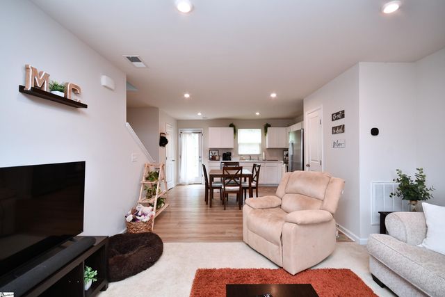 508 Mills Hill Way, Greenville, SC 29605