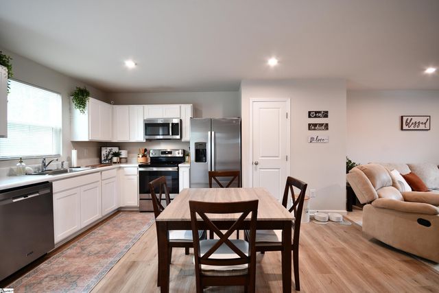 508 Mills Hill Way, Greenville, SC 29605
