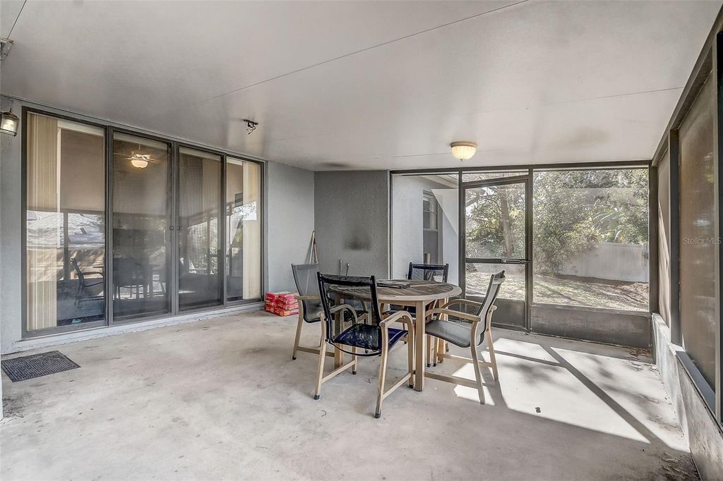 Image 22 of property listing at 10400 HUNTERS TRAIL COURT, Orlando, FL 32817