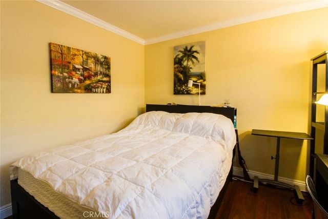 990 Trabuco, Costa Mesa, CA 92627