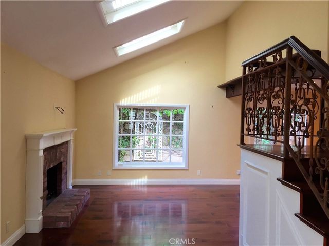 990 Trabuco, Costa Mesa, CA 92627