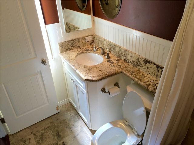 990 Trabuco, Costa Mesa, CA 92627