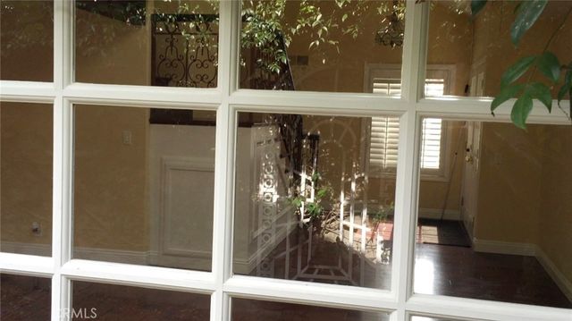 990 Trabuco, Costa Mesa, CA 92627