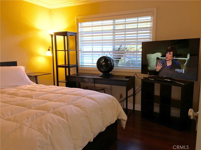 990 Trabuco, Costa Mesa, CA 92627