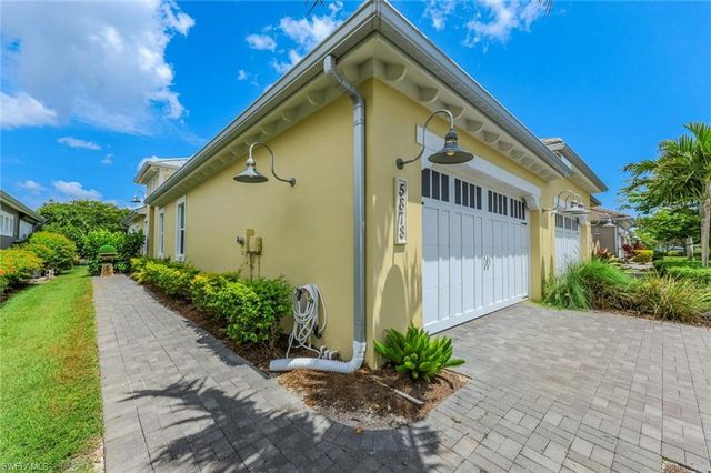 5878 Haiti DR, Naples, FL 34113