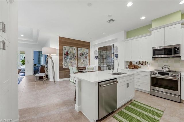 5878 Haiti DR, Naples, FL 34113