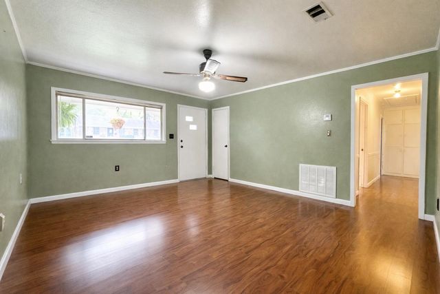 202 Robin Dr., Petal, MS 39465