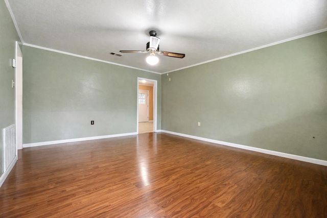 202 Robin Dr., Petal, MS 39465