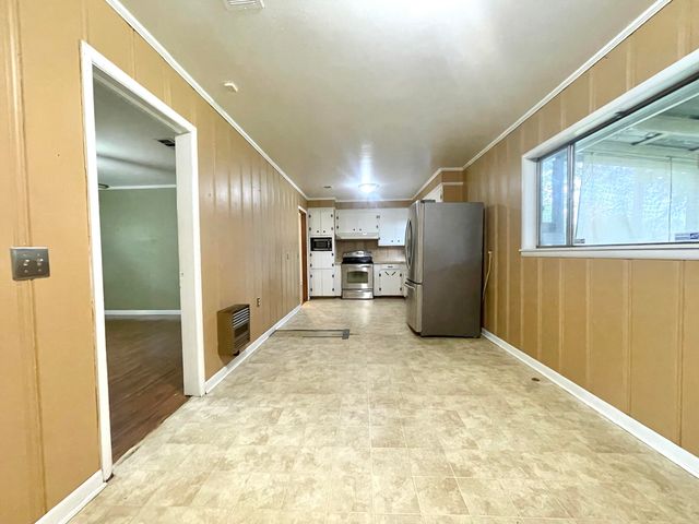 202 Robin Dr., Petal, MS 39465