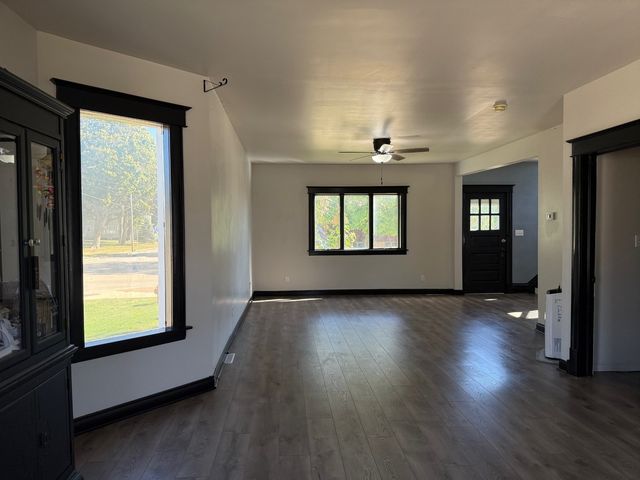 1024 Peoria Street, Peru, IL 61354