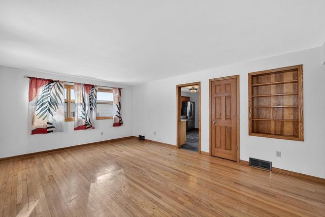 518 Bowman Avenue, Madison, WI 53716