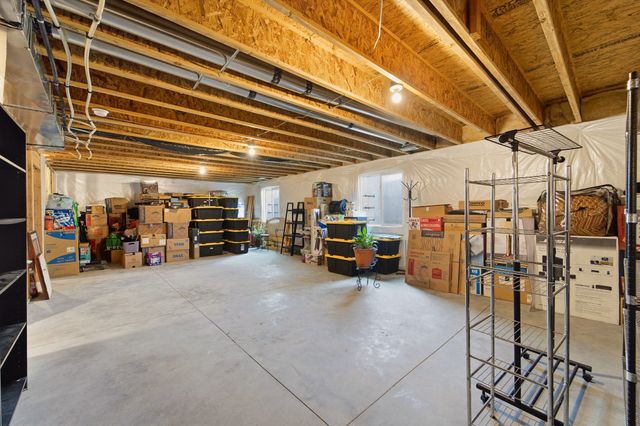 4170 Cheyenne Court, Waukee, IA 50263