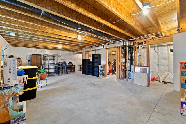 4170 Cheyenne Court, Waukee, IA 50263