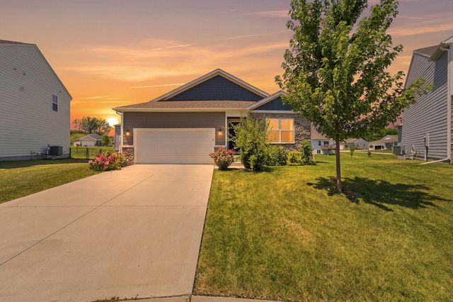 4170 Cheyenne Court, Waukee, IA 50263