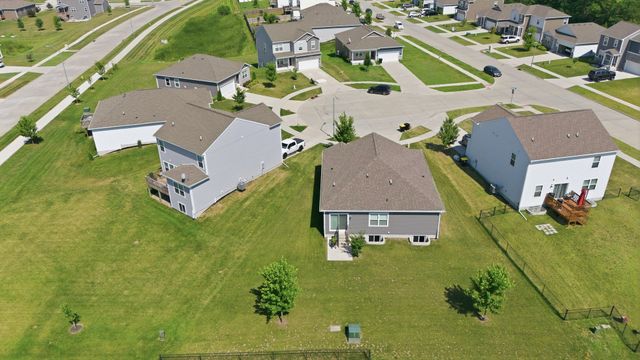 4170 Cheyenne Court, Waukee, IA 50263