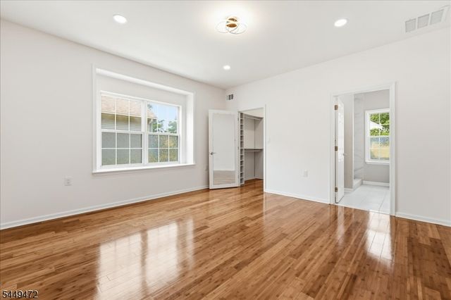 32 Gabriella Cir, Manchester Twp., NJ 08759