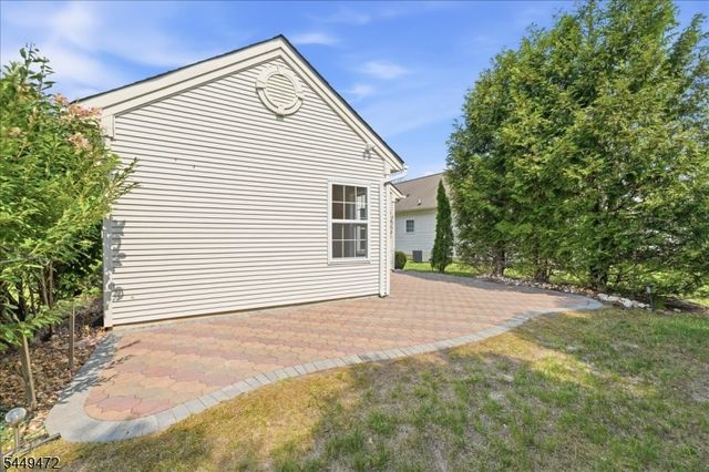 32 Gabriella Cir, Manchester Twp., NJ 08759
